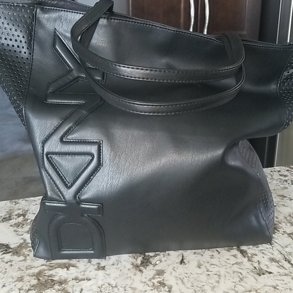 DKNY tote